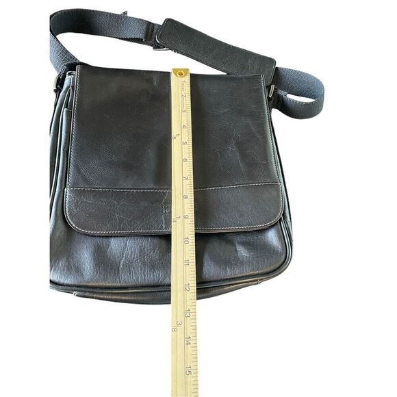 Kenneth Cole Reaction Laptop/ Tablet/ Flapover Messenger Bag Brown - Picture 8 of 15